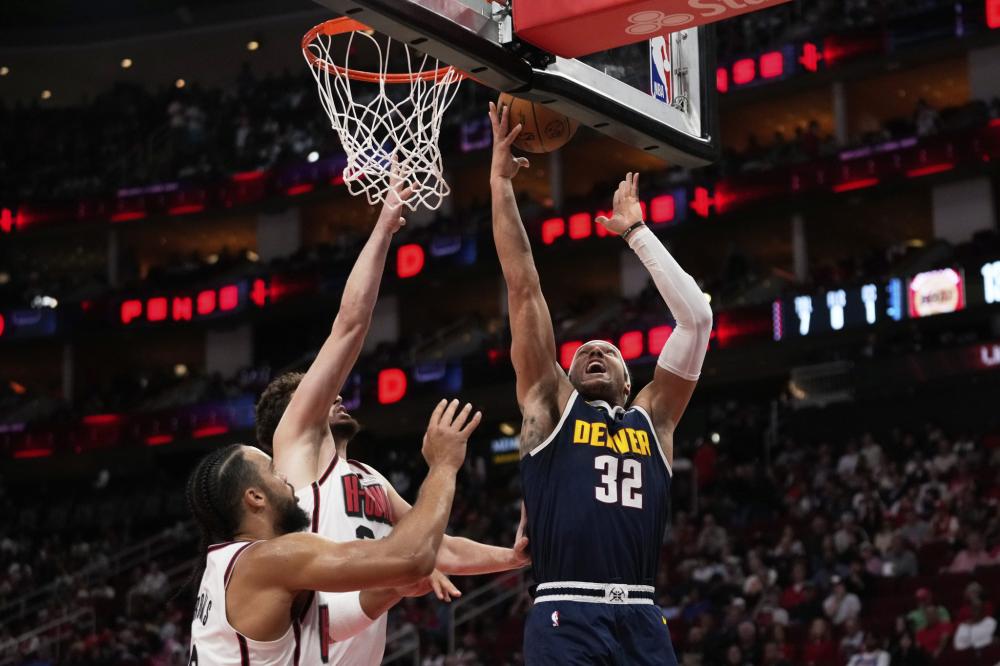 月汝低迷背 月汝低迷背